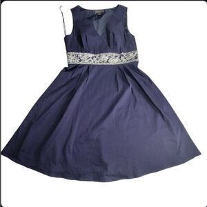 12P NAVY BLUE WHITE WAIST FIT FLARE PETITE LINED CLASSIC CAREER WEDDING DRESS 12